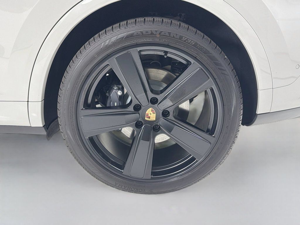 Certified 2026 Porsche Cayenne E-Hybrid AWD/4WD image 33