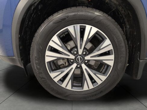 Used 2023 Nissan Rogue SV AWD/4WD image 4