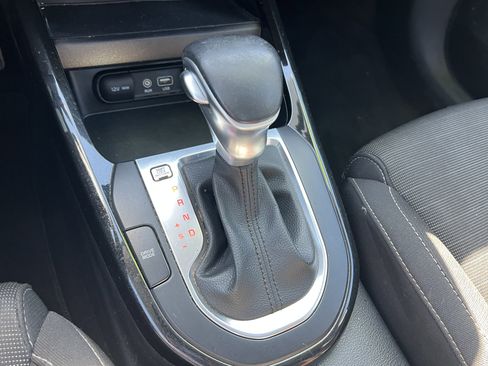 Used 2019 Kia Forte S w/ S Premium Package image 32