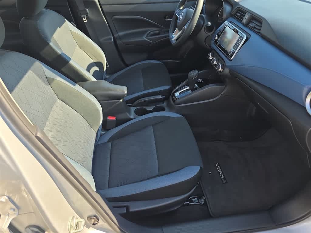 Used 2025 Nissan Versa SV w/ Trunk Package FWD image 10