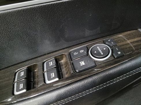 Used 2019 Kia Sorento AWD image 27