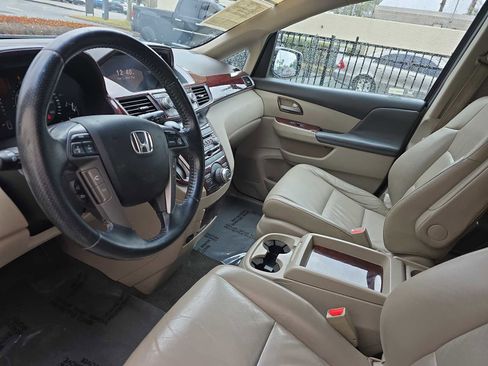 Used 2011 Honda Odyssey Touring image 18