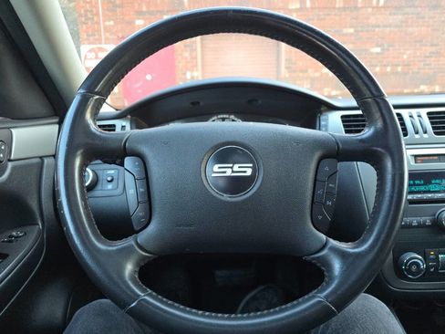 Used 2008 Chevrolet Impala SS w/ Convenience Package image 24