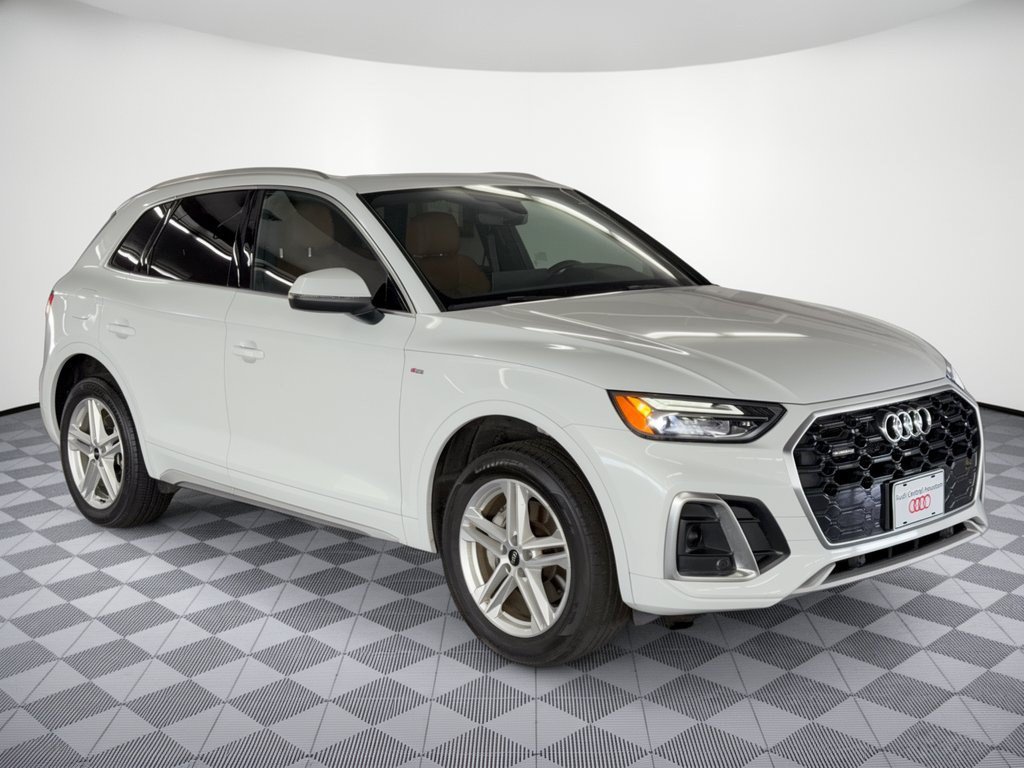 Used 2024 Audi Q5 e Premium w/ Convenience Package AWD/4WD image 7