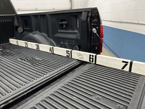 Used 2018 Ford F150 Platinum w/ Equipment Group 701A Luxury image 17