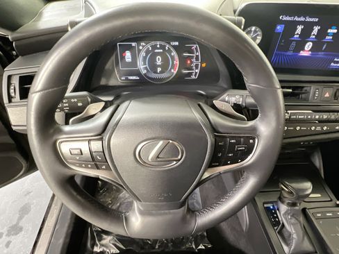 Used 2022 Lexus ES 350 w/ Premium Package image 11