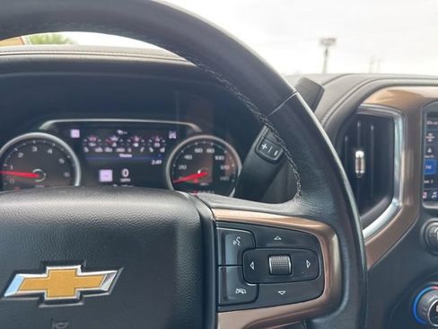 Used 2022 Chevrolet Silverado 1500 High Country AWD/4WD image 18