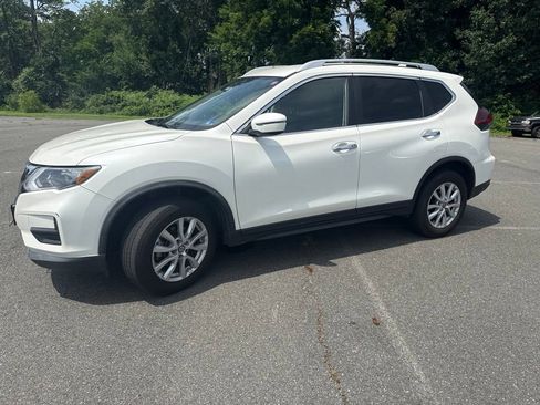 Used 2019 Nissan Rogue SV AWD/4WD image 1