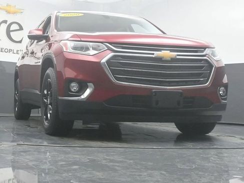 Used 2020 Chevrolet Traverse LT FWD image 3