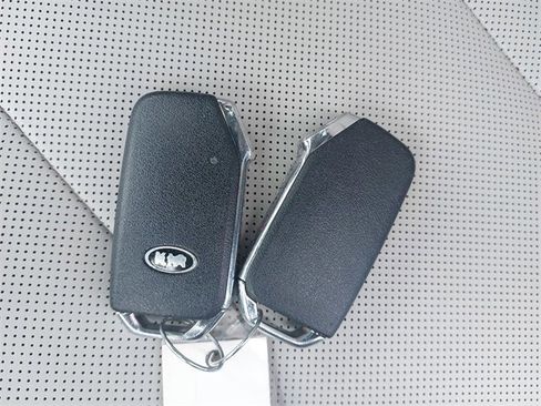 Used 2020 Kia Telluride S image 35