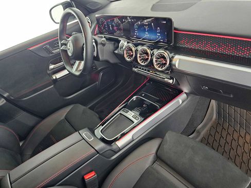 Certified 2025 Mercedes-Benz GLB 250 image 12