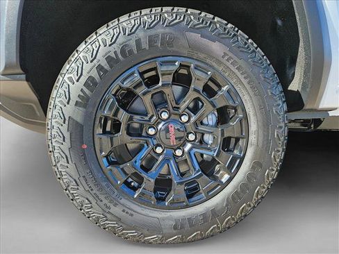 New 2026 GMC Canyon Elevation RWD image 10