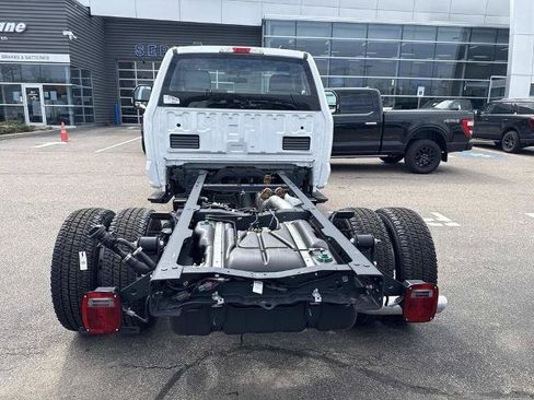 New 2026 Ford F350 XL w/ XL Chrome Package AWD/4WD image 15