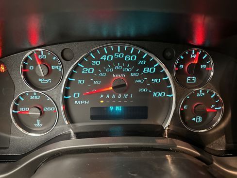 New 2026 Chevrolet Express 2500 Extended w/ Driver Convenience Package RWD image 17
