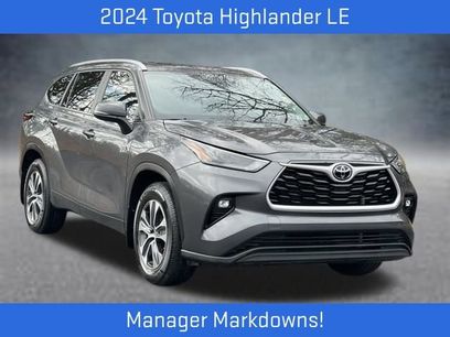 Used 2024 Toyota Highlander LE