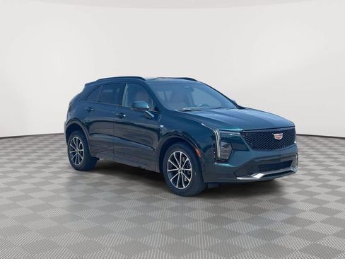 Used 2024 Cadillac XT4 Sport FWD image 2