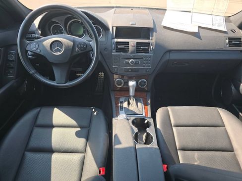Used 2011 Mercedes-Benz C 300 4MATIC Sedan image 18