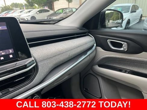 Used 2022 Jeep Compass Latitude w/ Sun and Sound Group FWD image 29