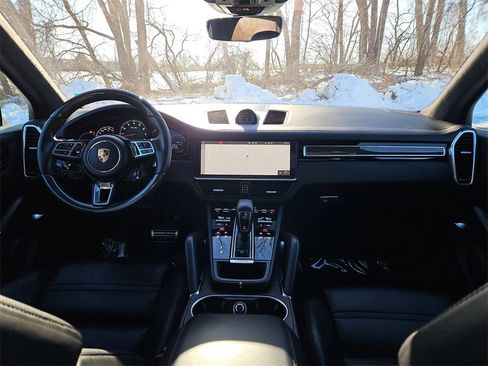 Certified 2020 Porsche Cayenne Turbo image 12