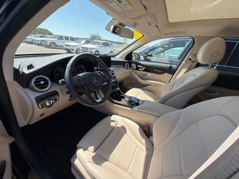 Used 2016 Mercedes-Benz GLC 300 4MATIC image 5