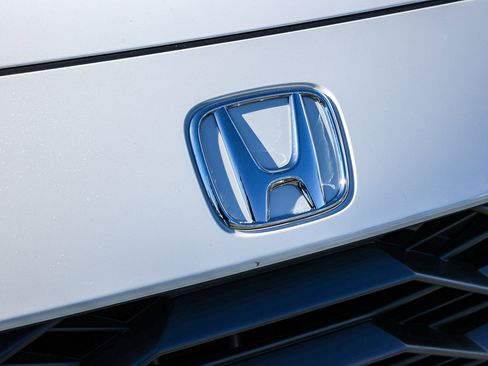 Certified 2026 Honda HR-V Sport image 21