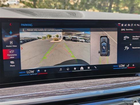 Used 2026 BMW X7 M60i image 15