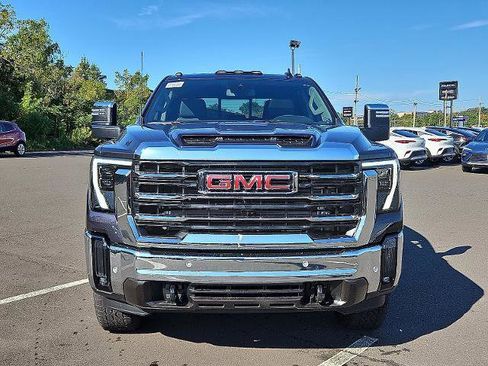 New 2026 GMC Sierra 2500 SLT image 2