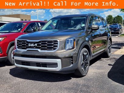 Used 2025 Kia Telluride S