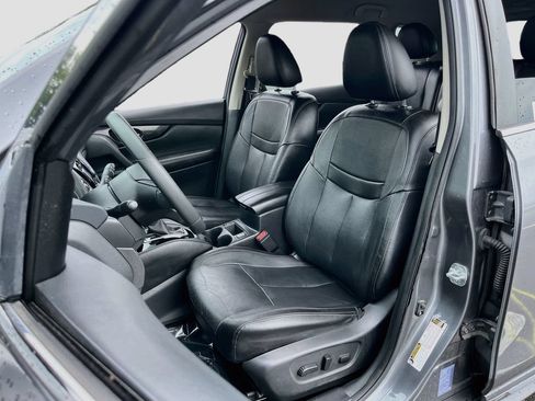 Used 2018 Nissan Rogue SL AWD/4WD image 21
