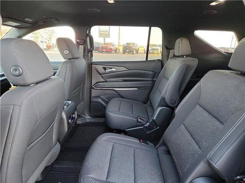 New 2026 Chevrolet Traverse LT image 9
