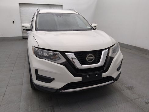 Used 2020 Nissan Rogue SV w/ Premium Package AWD/4WD image 14