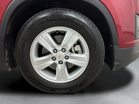 Used 2015 Chevrolet Trax LT w/ LT Plus Package FWD image 25