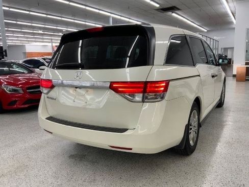 Used 2016 Honda Odyssey LX image 4
