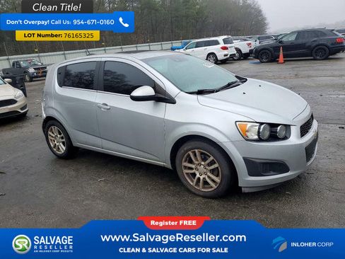 Used 2015 Chevrolet Sonic LT w/ Fun and Sun Package image 5