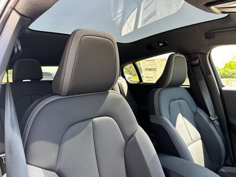 Certified 2024 Volvo C40 Recharge Core w/ Climate Package image 9