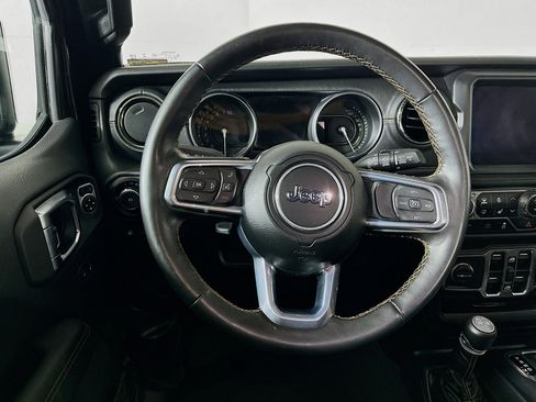 Used 2023 Jeep Wrangler Unlimited Sahara image 18