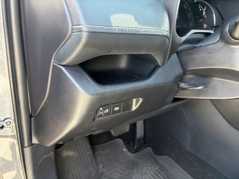 Used 2025 Toyota RAV4 LE AWD/4WD image 8