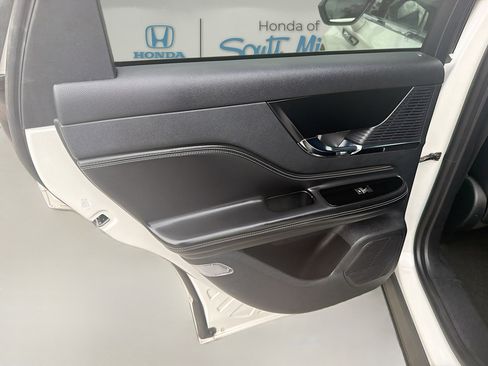 Used 2020 Lincoln Corsair FWD image 25