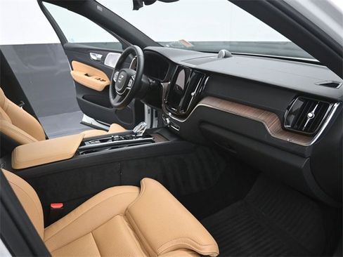 Used 2024 Volvo XC60 T8 Ultimate w/ Protection Package Premier image 25