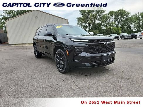 Used 2024 Chevrolet Traverse RS AWD/4WD image 1