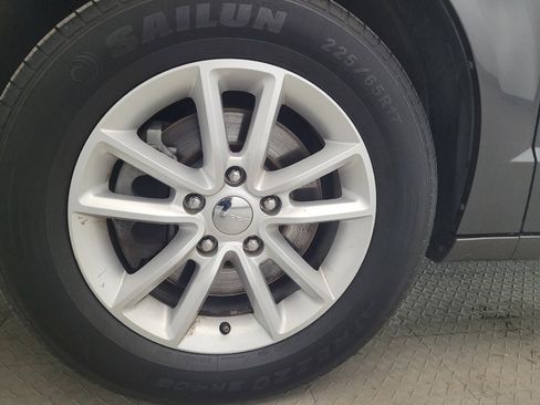 Used 2019 Dodge Grand Caravan SXT image 31