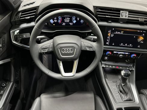 New 2025 Audi Q3 2.0T Premium image 27