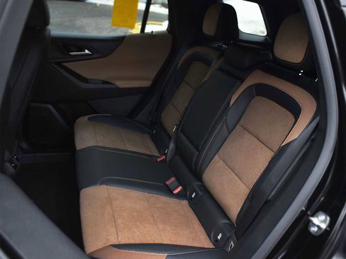 New 2026 Chevrolet Equinox ACTIV image 13