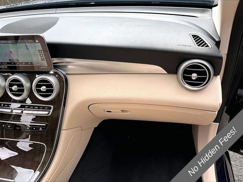 Used 2022 Mercedes-Benz GLC 300 4MATIC w/ Multimedia Package Lite image 14