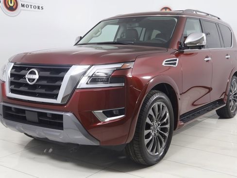 Used 2024 Nissan Armada Platinum w/ Captain's Chairs Package image 5