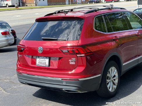 Used 2018 Volkswagen Tiguan SE AWD/4WD image 36