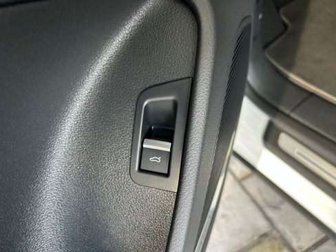 Used 2022 Audi Q8 Premium Plus w/ Premium Plus Package image 56