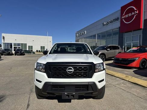 Used 2024 Nissan Frontier S w/ S Utility Package image 2