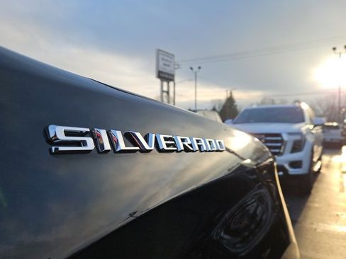 Certified 2024 Chevrolet Silverado 1500 LT w/ Convenience Package II image 15