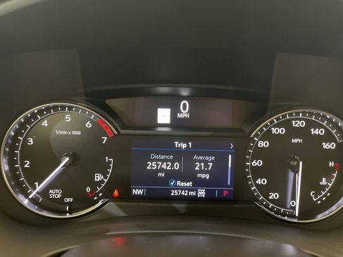Used 2023 Cadillac XT4 Premium Luxury w/ Cold Weather Package AWD/4WD image 20